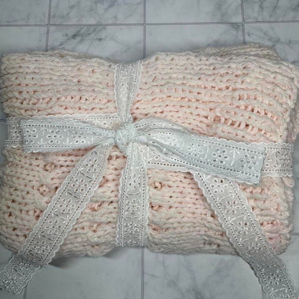 Little‎ Rainbow Valley Quilts & Crafts Handmade Baby Blanket Light Pink New